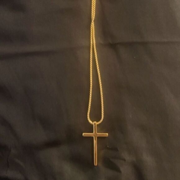 Men’s Gold Cross Necklace - Picture 9 of 14